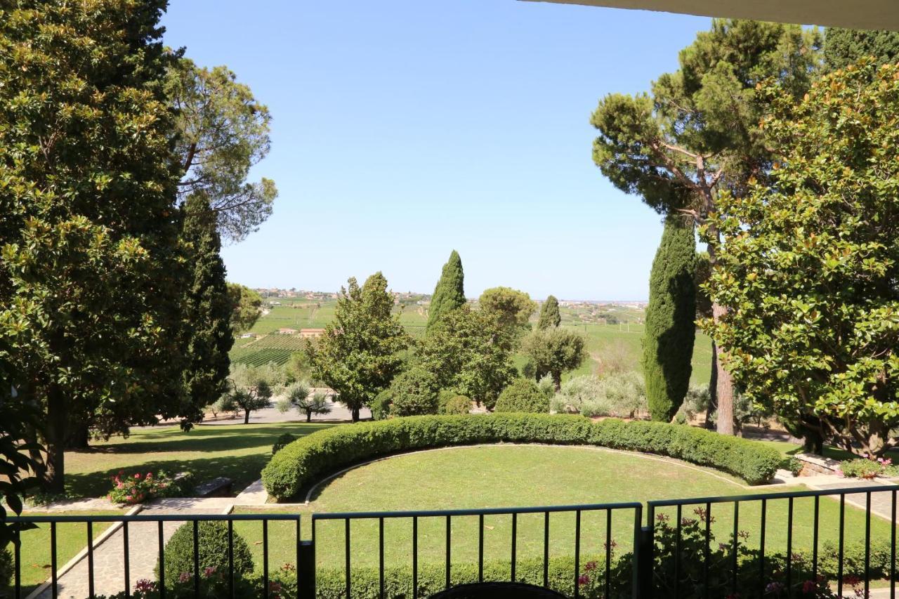 Tenuta Di Pietra Porzia Monte Porzio Catone Exterior photo