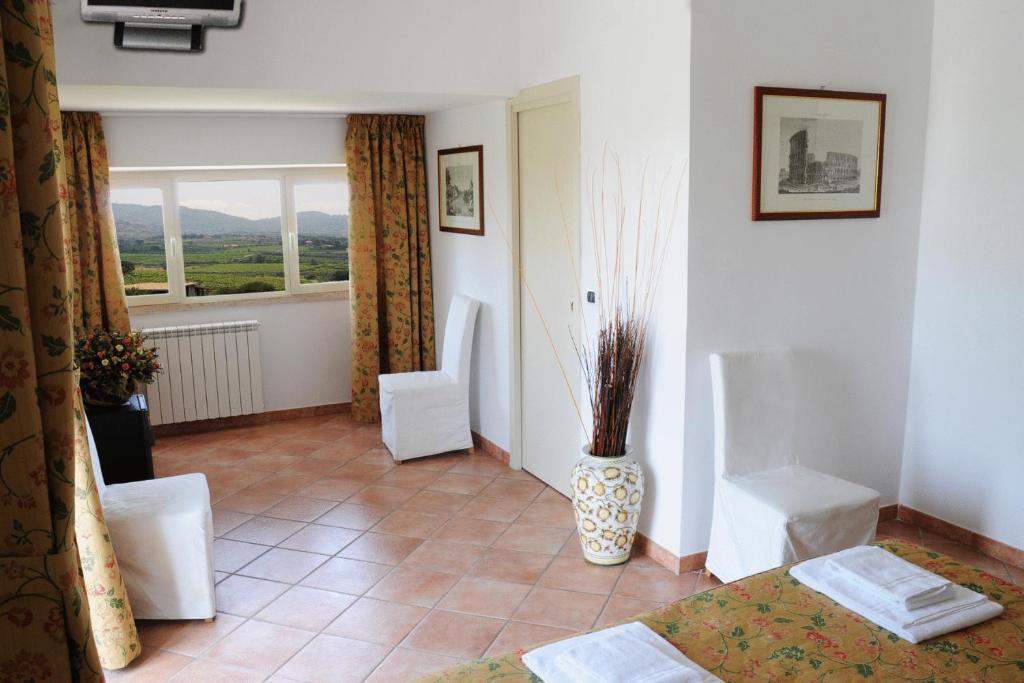 Tenuta Di Pietra Porzia Monte Porzio Catone Room photo