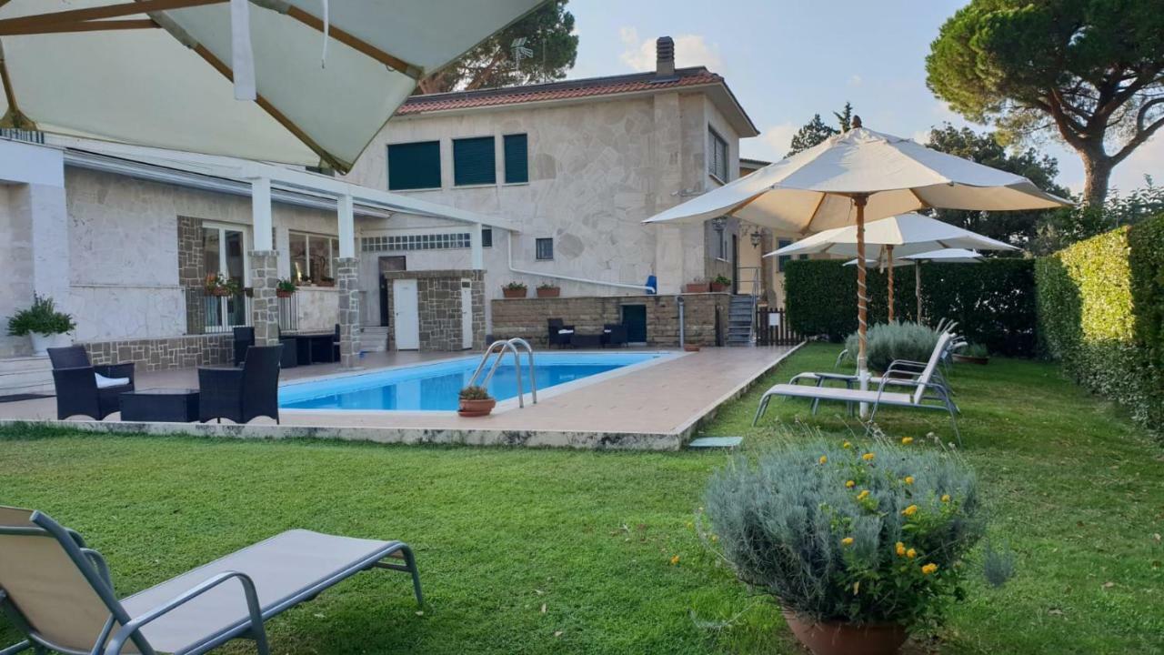 Tenuta Di Pietra Porzia Monte Porzio Catone Exterior photo